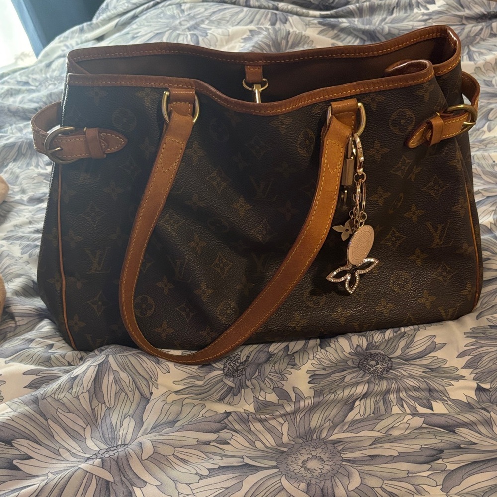 Louis Vuitton Monogram Canvas Batignolles Horizontal shoulder bag.